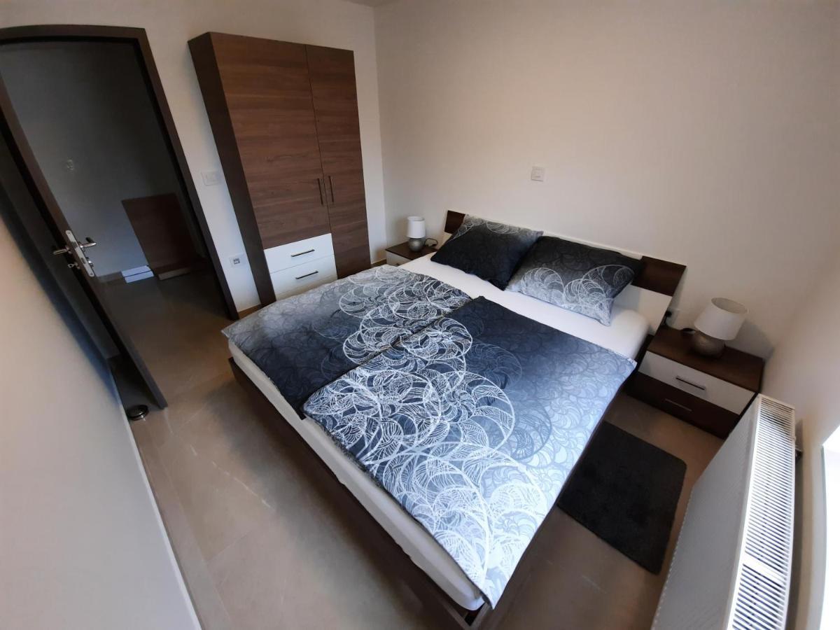 Apartmani New York 노바 그라디슈카 외부 사진