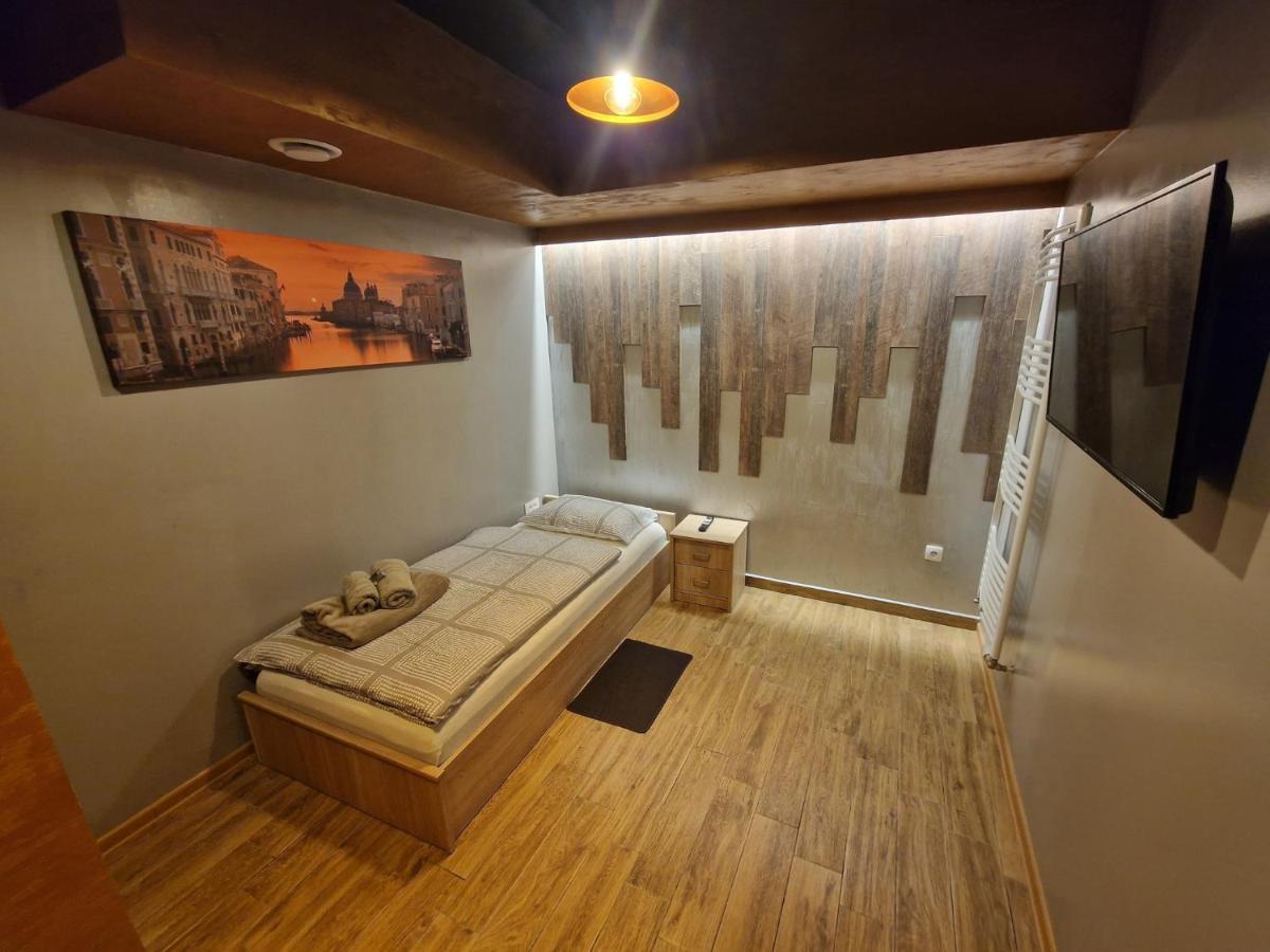 Apartmani New York 노바 그라디슈카 외부 사진